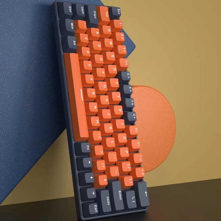 61 Key Computer Keyboard Mechanical Keyboard RGB Ergonomic Design Connected Keyboard Cheap Gaming Computer Gaming Computer Keybo